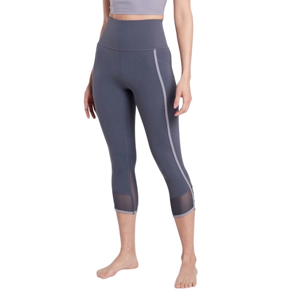 Athleta Salutation Stash Pocket II Capri Leggings Gray‎ Mesh High Rise Medium